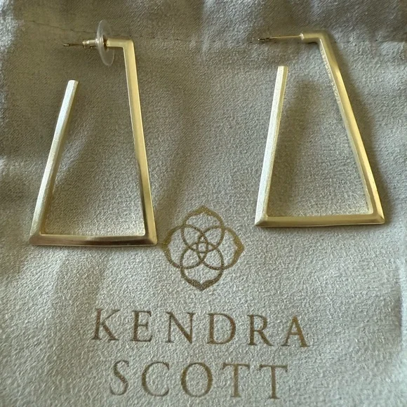 Kendra Scott Jewelry Kendra Scott Easton Earrings Poshmark